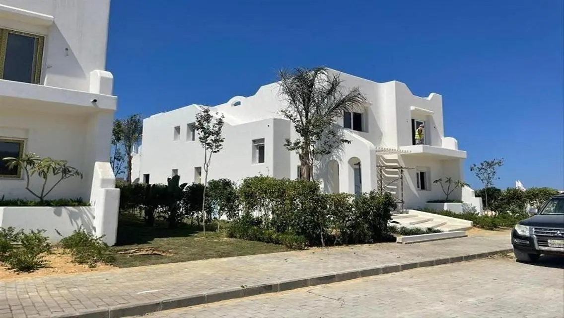 Luxury Apartment in Jefaira - 8 Rooms with Stunning View