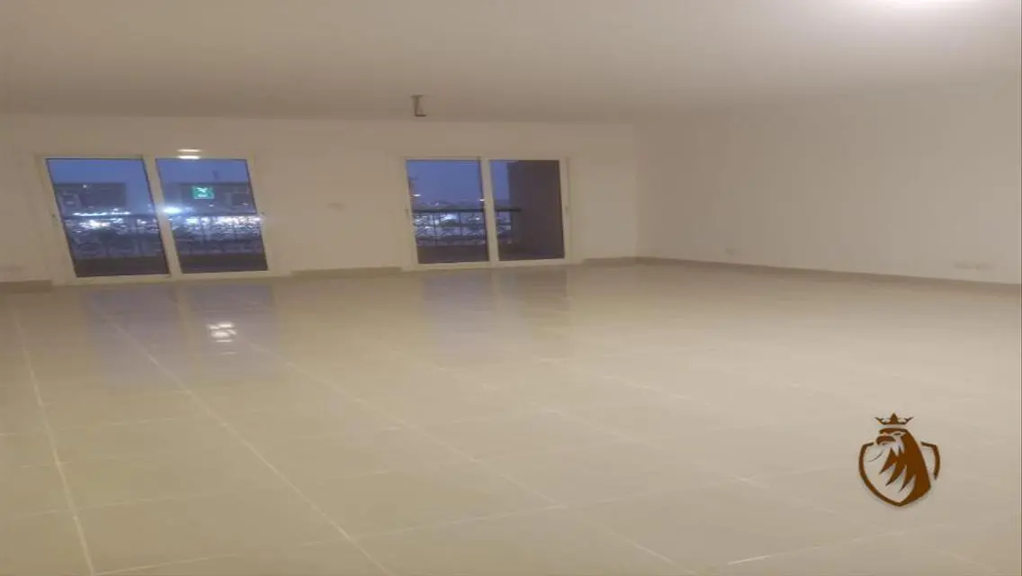 Stunning Villa for Sale in Rehab City