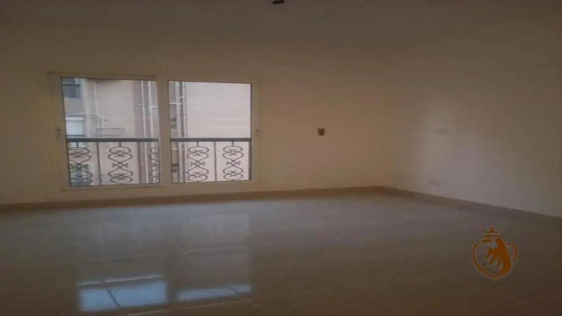 Stunning Villa for Sale in Rehab City