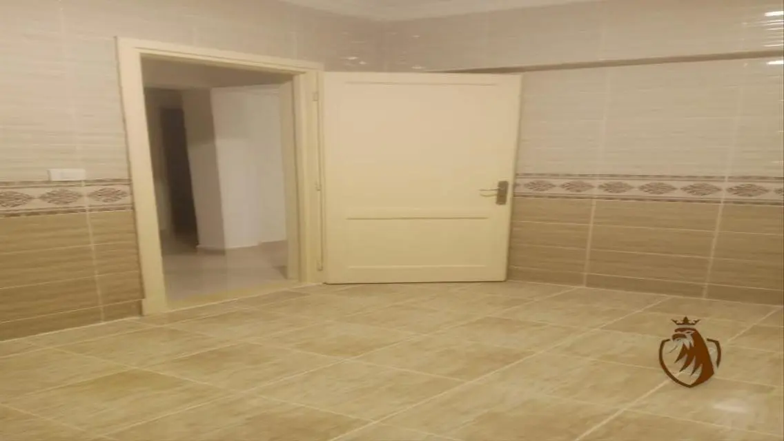 Stunning Villa for Sale in Rehab City