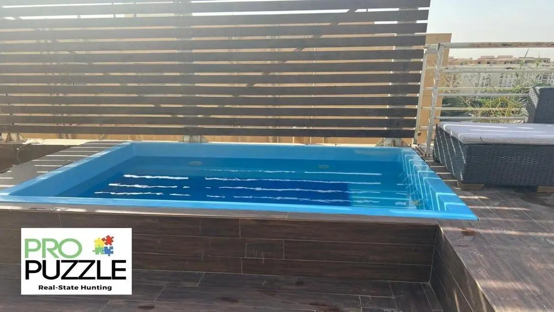 Luxury Roof Apartment for Rent in Family City