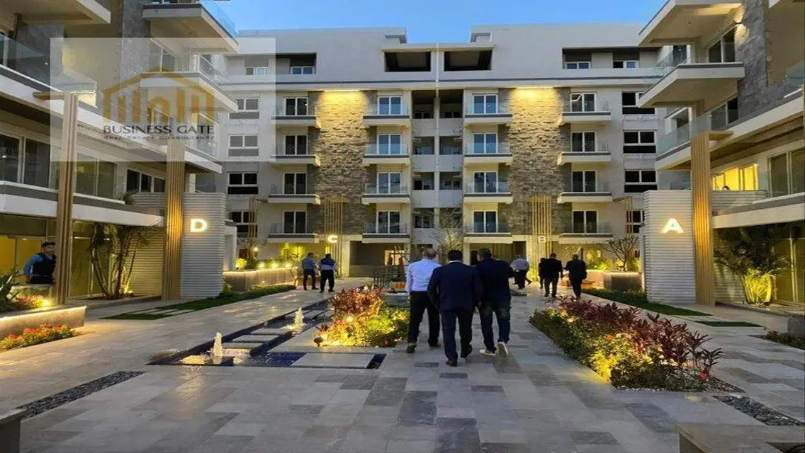 Luxury Apartment in October City