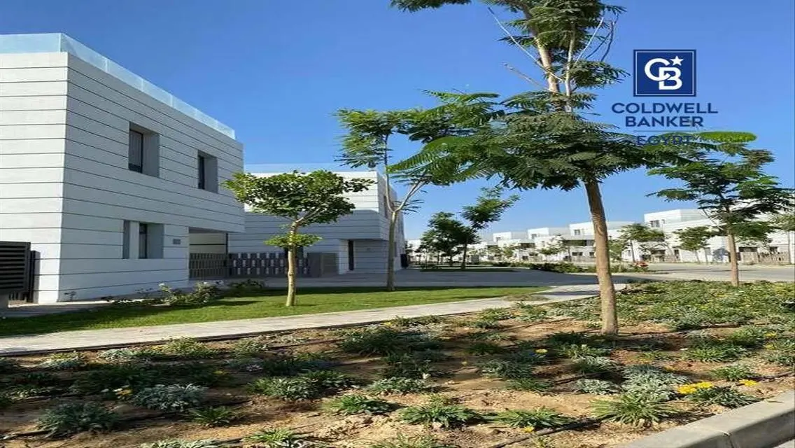 Luxury Villa for Sale - 4 Bedrooms with Private Garden and Pool