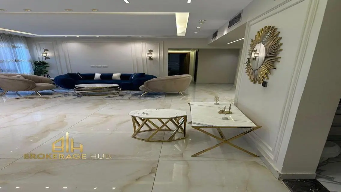 Luxury 3-Bedroom Apartment with Stunning Views