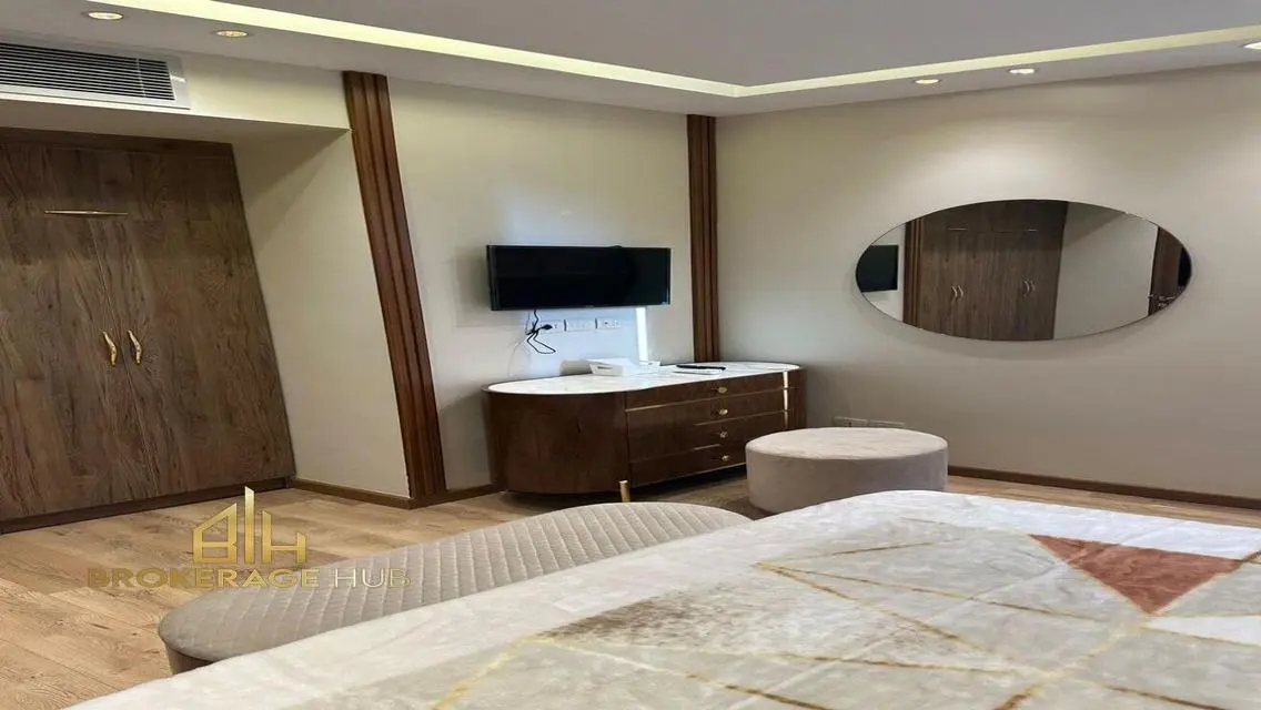 Luxury 3-Bedroom Apartment with Stunning Views