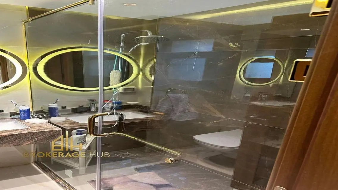 Luxury 3-Bedroom Apartment with Stunning Views