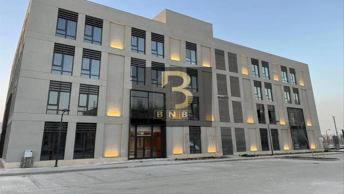Luxurious 136 sqm Apartment in a Prime Location
