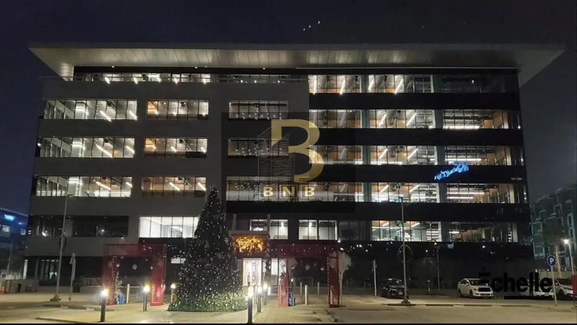 Luxury Apartment for Rent: 700-1800 sqm in Mostafa