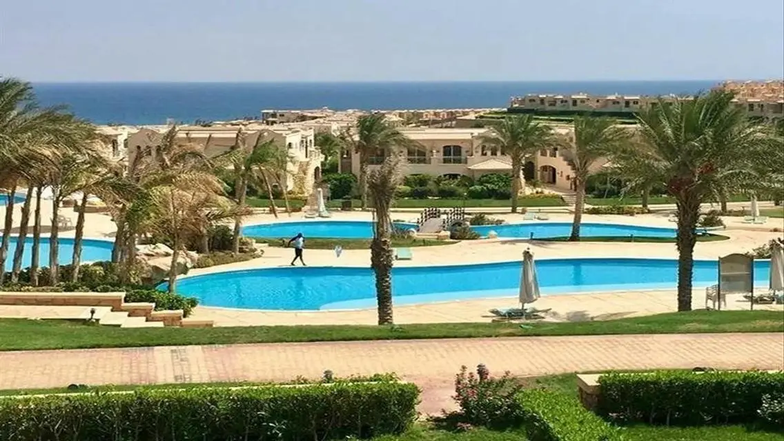 فيلا فاخرة للبيع في لا فيستا 7