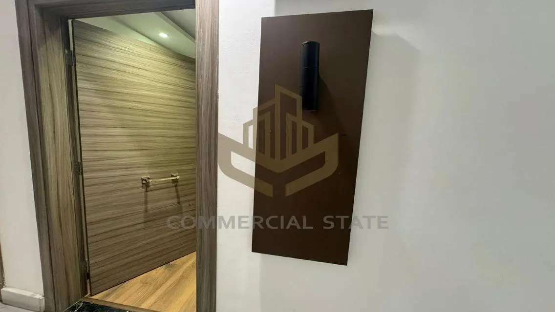 Commercial Office in Commercial State 8
