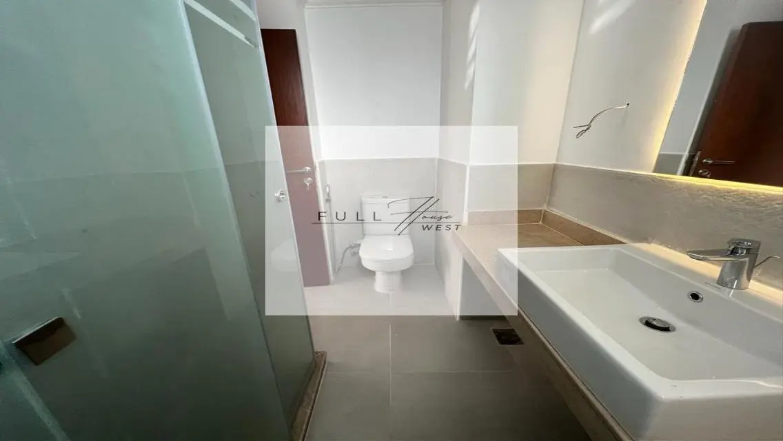 Luxurious Home for Sale with Spacious Area and Private Pool