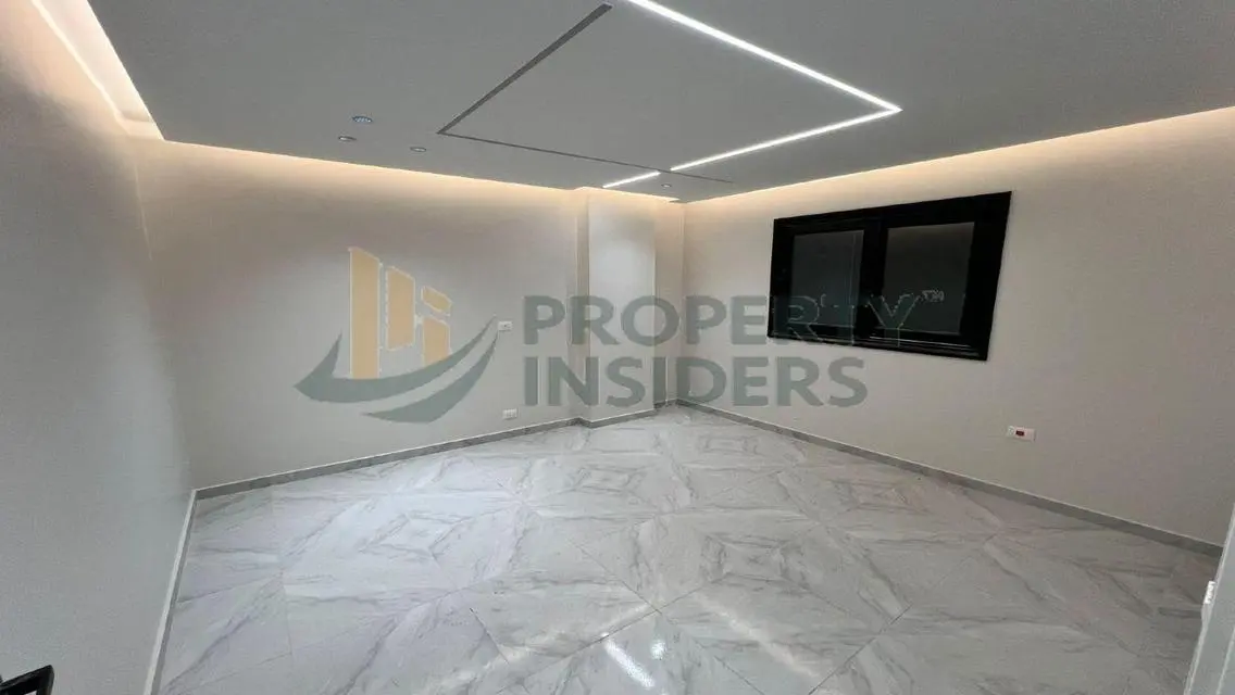 Luxury Apartment for Sale in 215, 3 Bedrooms