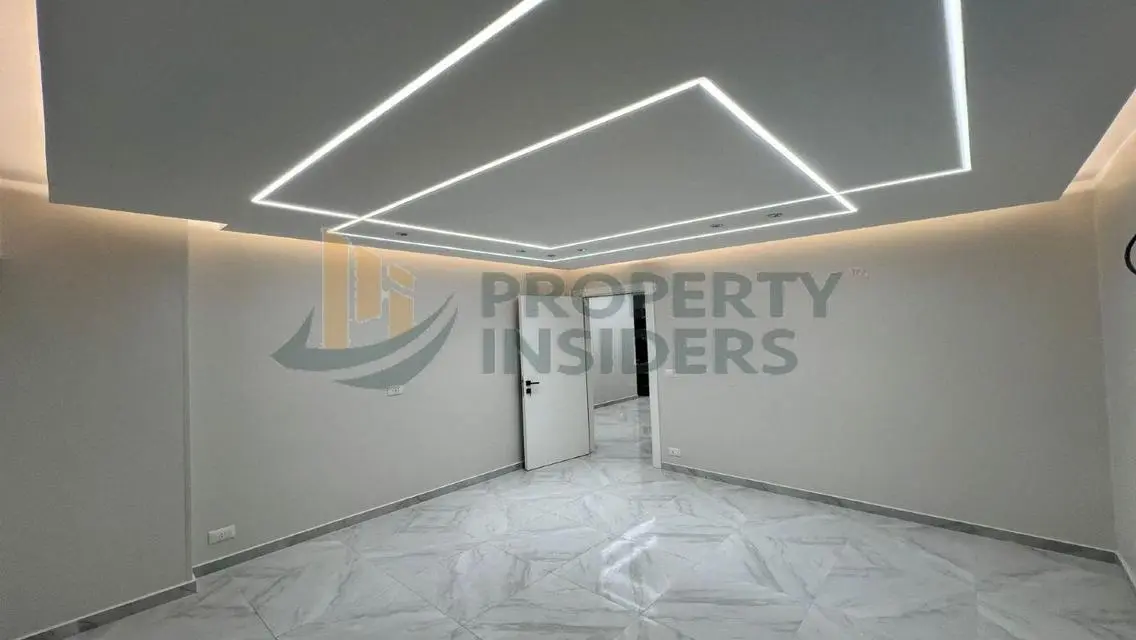 Luxury Apartment for Sale in 215, 3 Bedrooms