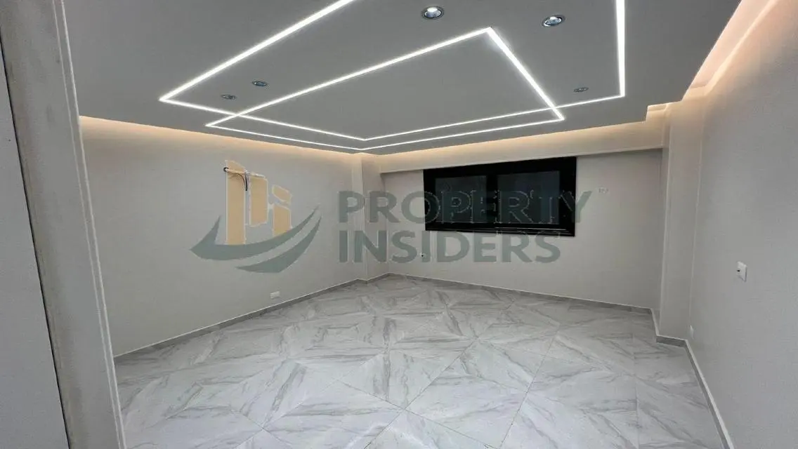 Luxury Apartment for Sale in 215, 3 Bedrooms