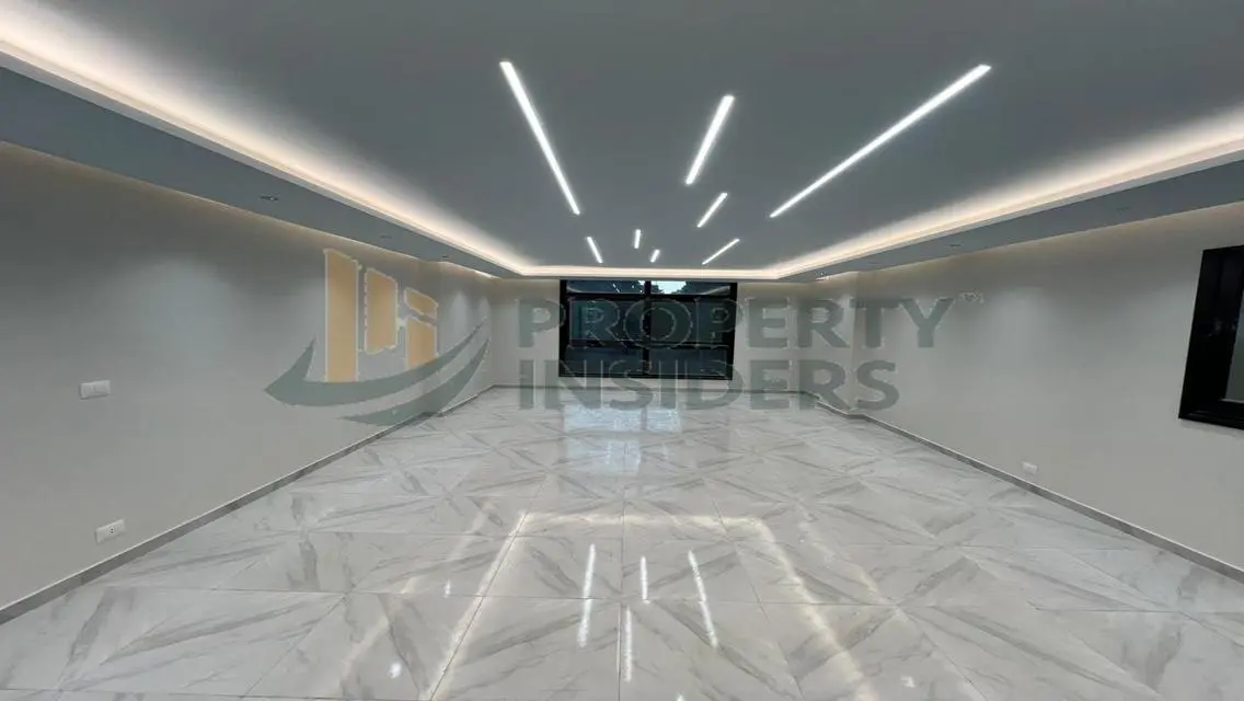 Luxury Apartment for Sale in 215, 3 Bedrooms