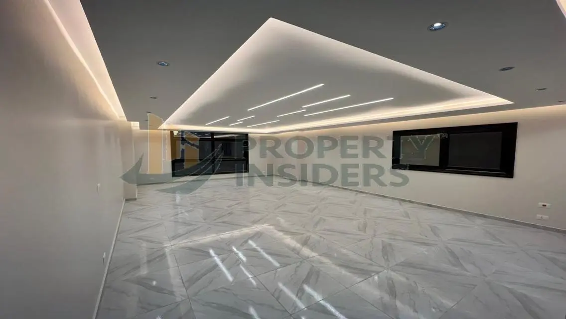 Luxury Apartment for Sale in 215, 3 Bedrooms