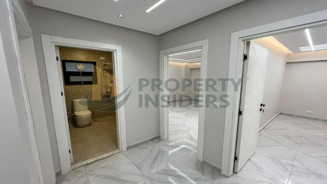Luxury Apartment for Sale in 215, 3 Bedrooms