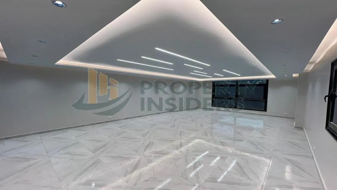 Luxury Apartment for Sale in 215, 3 Bedrooms