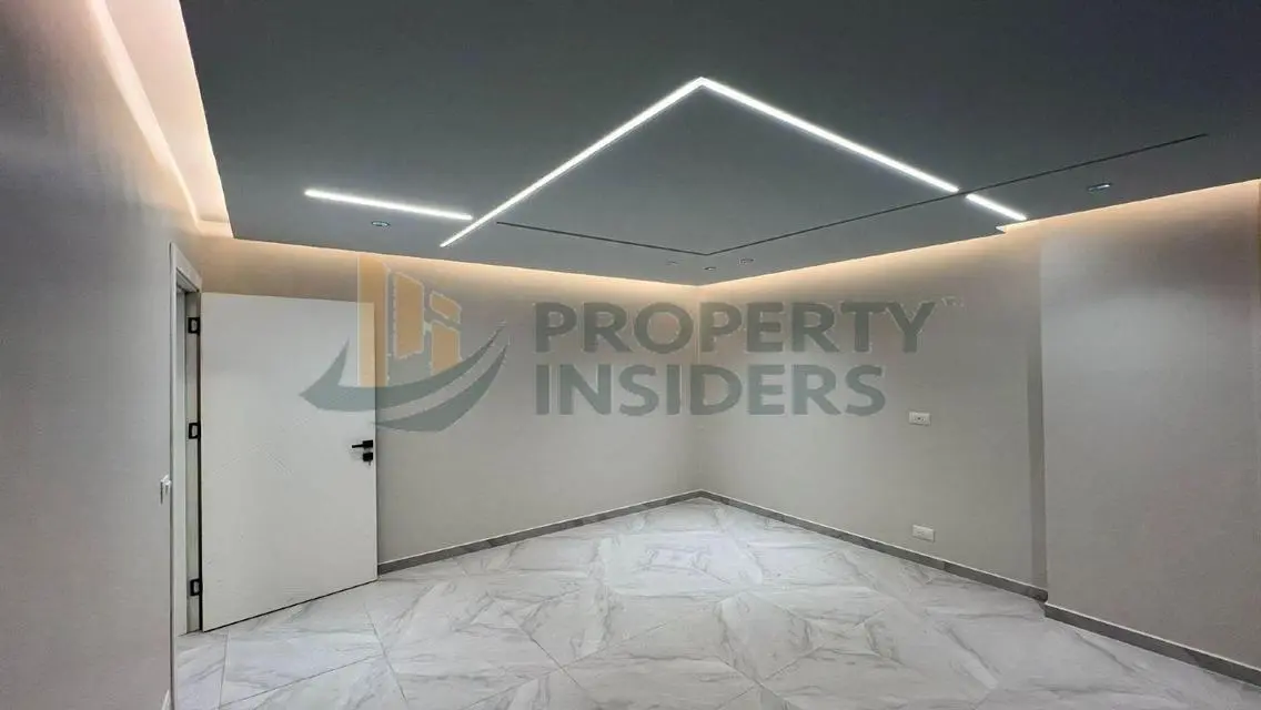 Luxury Apartment for Sale in 215, 3 Bedrooms