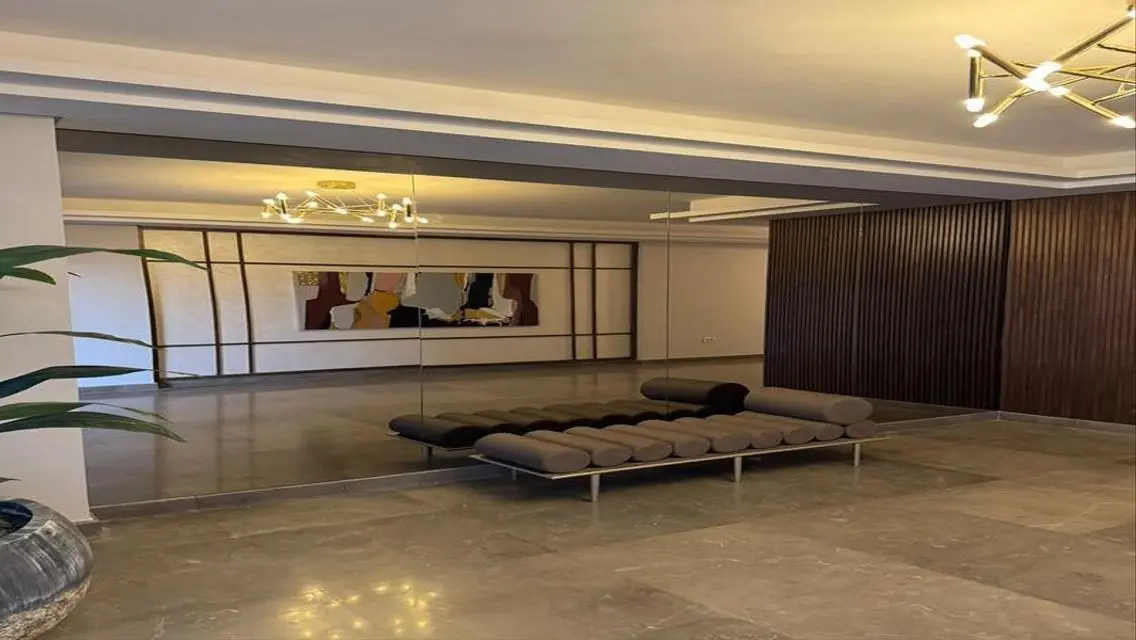 Luxury Apartment in Zed Towers 102-9