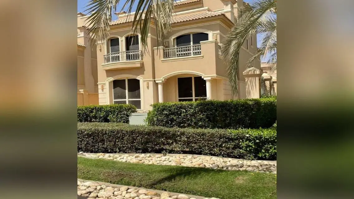 Luxury Apartment 248 Square Meters Overlooking Lakes