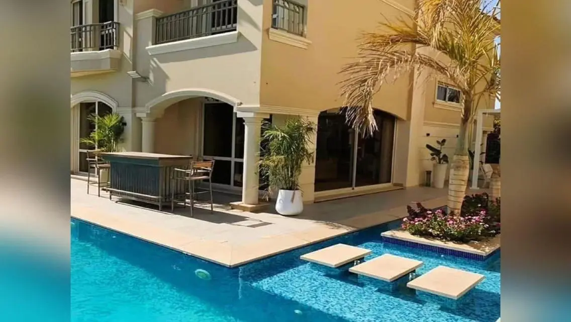 Luxury Apartment 248 Square Meters Overlooking Lakes