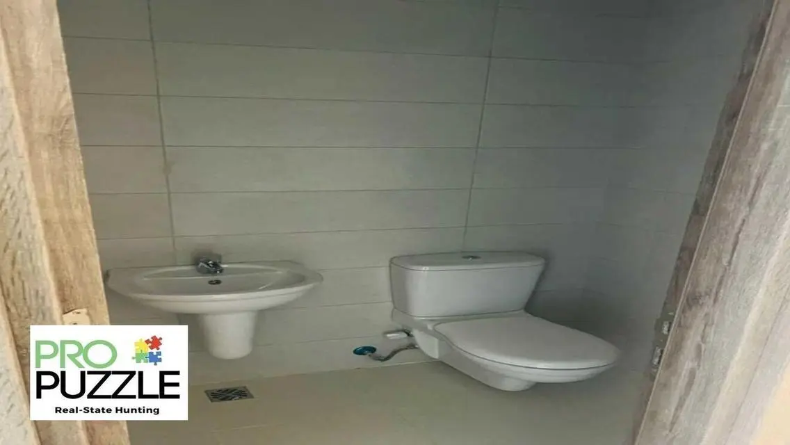 Clinic for Rent in Mivida
