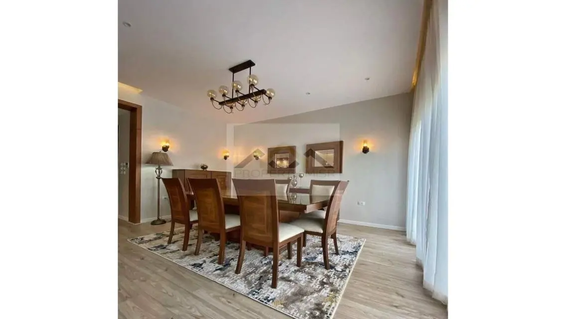 Luxury Apartment for Sale by the Lakes