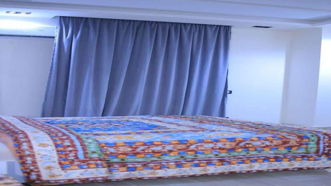 شقة رائعة بمساحة مريحة في قلب المدينة