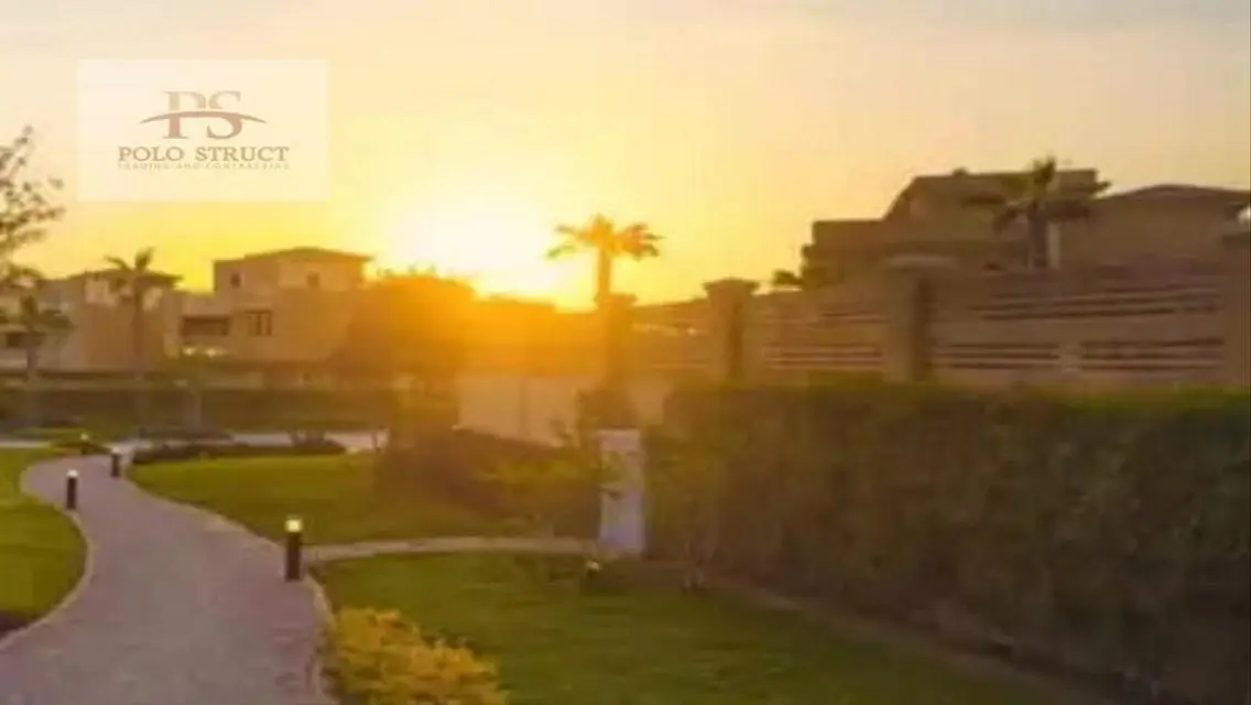 Luxurious Villa for Sale | 4 Bedrooms with Scenic Lake View