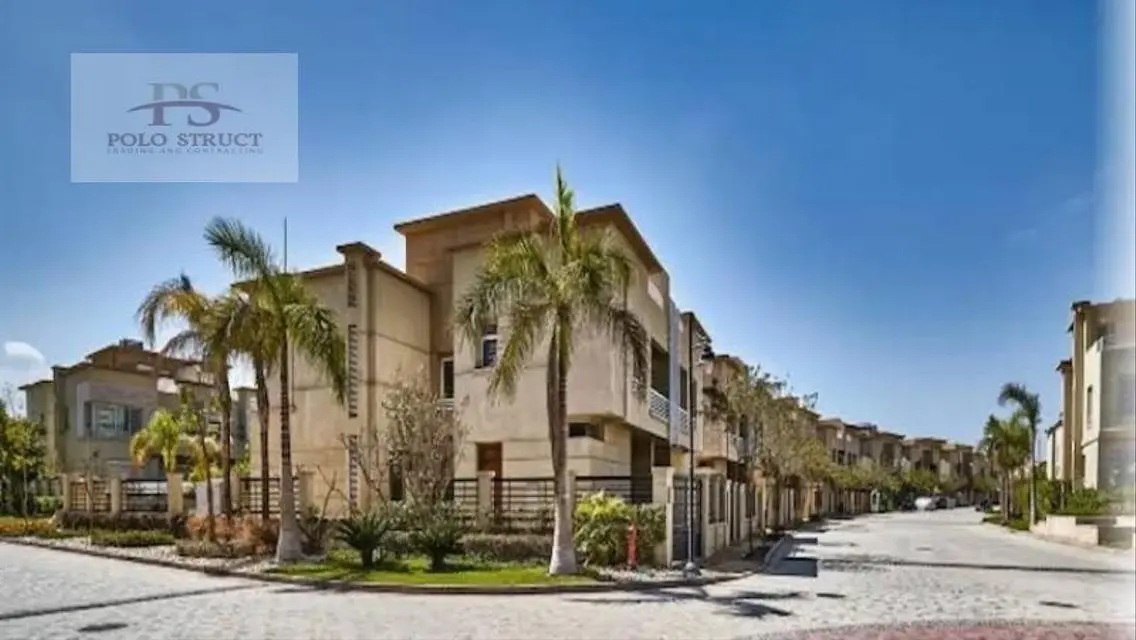 Luxurious Villa for Sale | 4 Bedrooms with Scenic Lake View