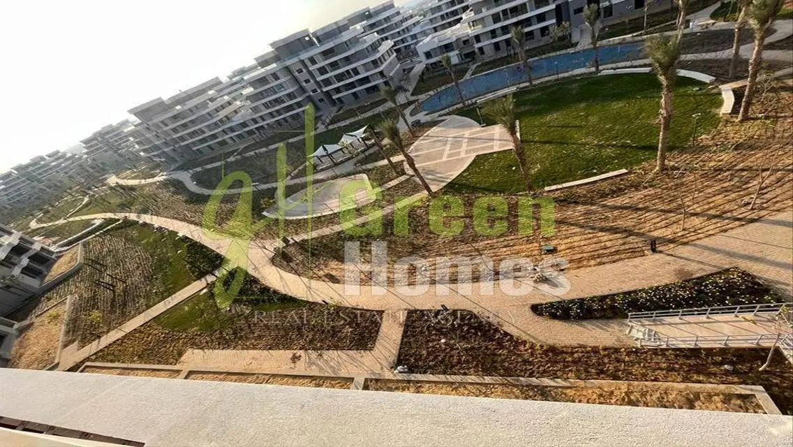 Luxury Apartment with Security Guard