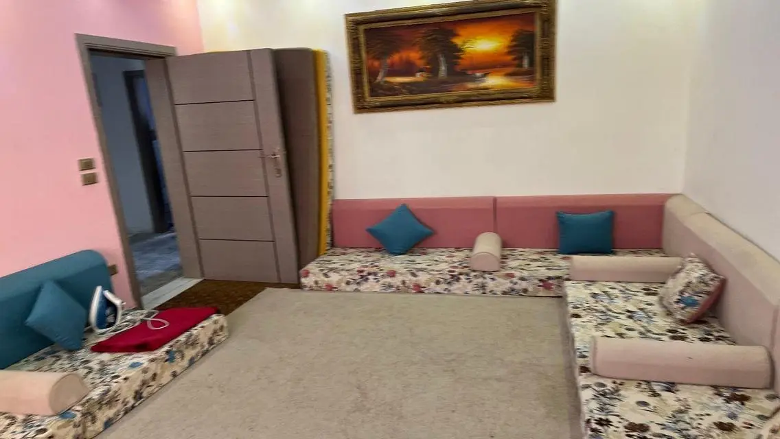 شقة فاخرة للإيجار في رودا