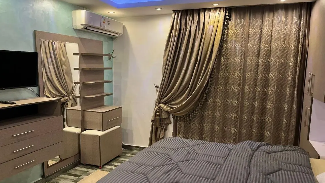شقة فاخرة للإيجار في رودا