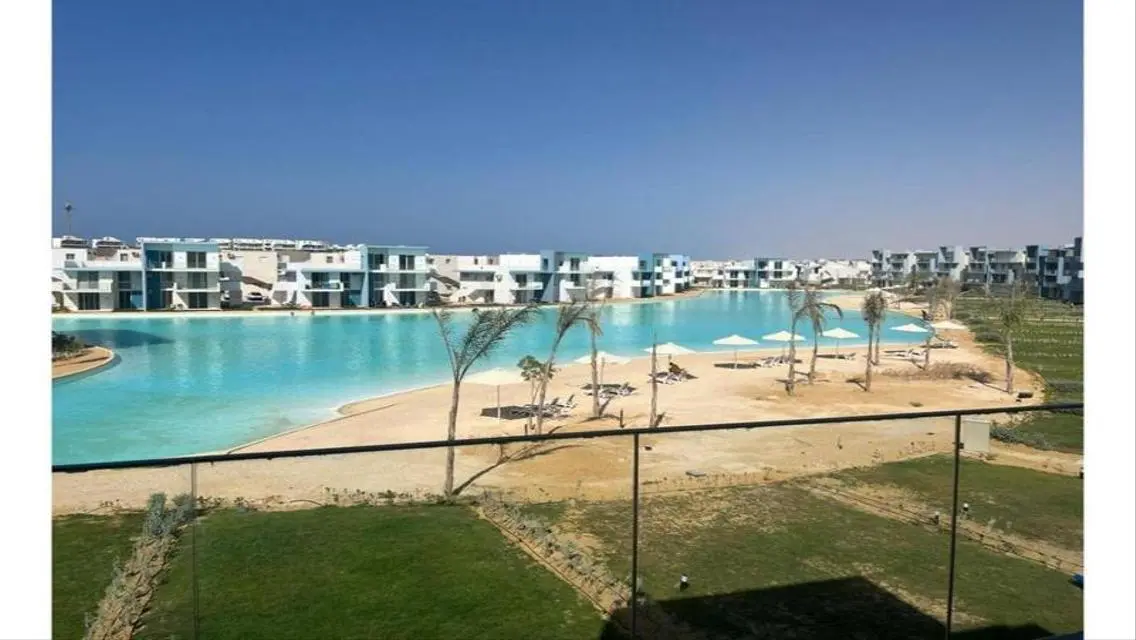 للبيع: فيلا فاخرة بخدمات مميزة