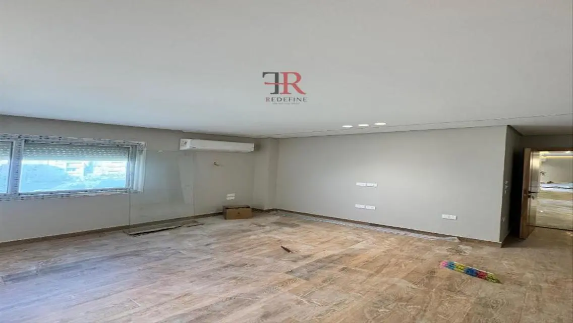Luxury Apartment for Rent in Beautiful Lakes Area