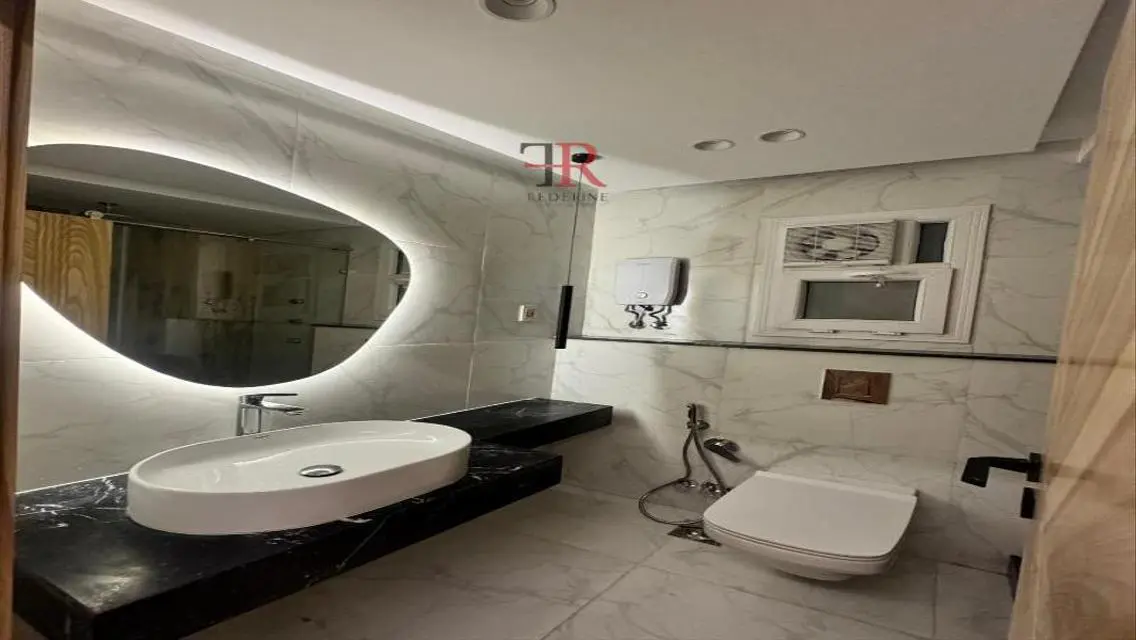 Luxury Apartment for Rent in Beautiful Lakes Area