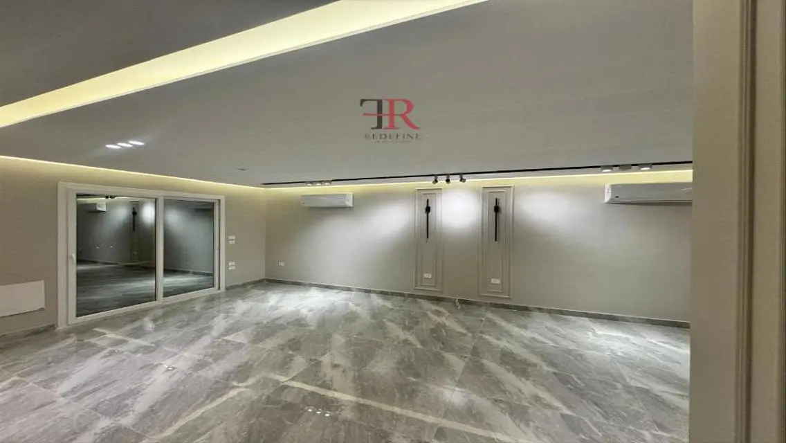 Luxury Apartment for Rent in Beautiful Lakes Area