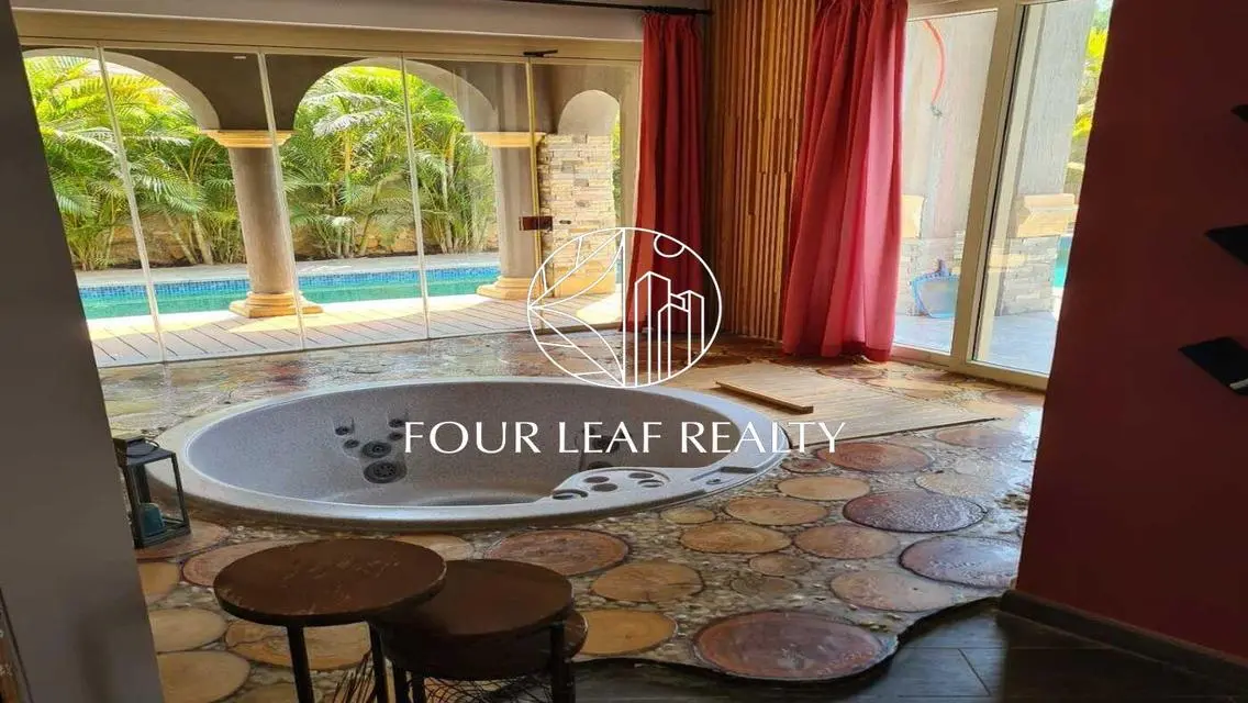 Luxury Home with Private Garden and Pool