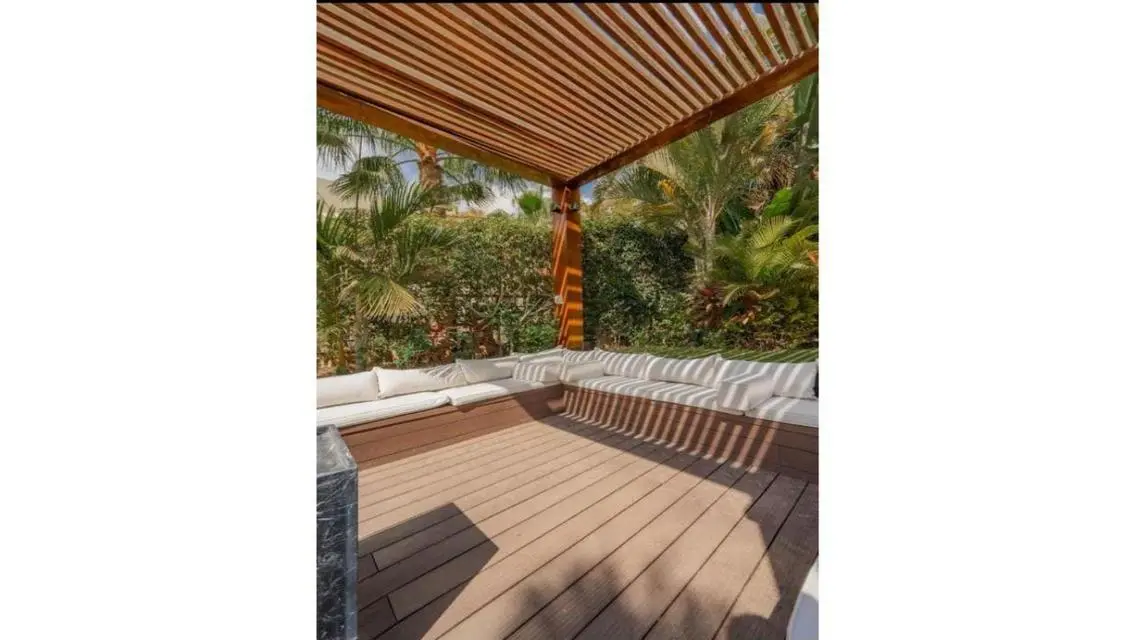 Luxury Villa with Private Pool and Garden