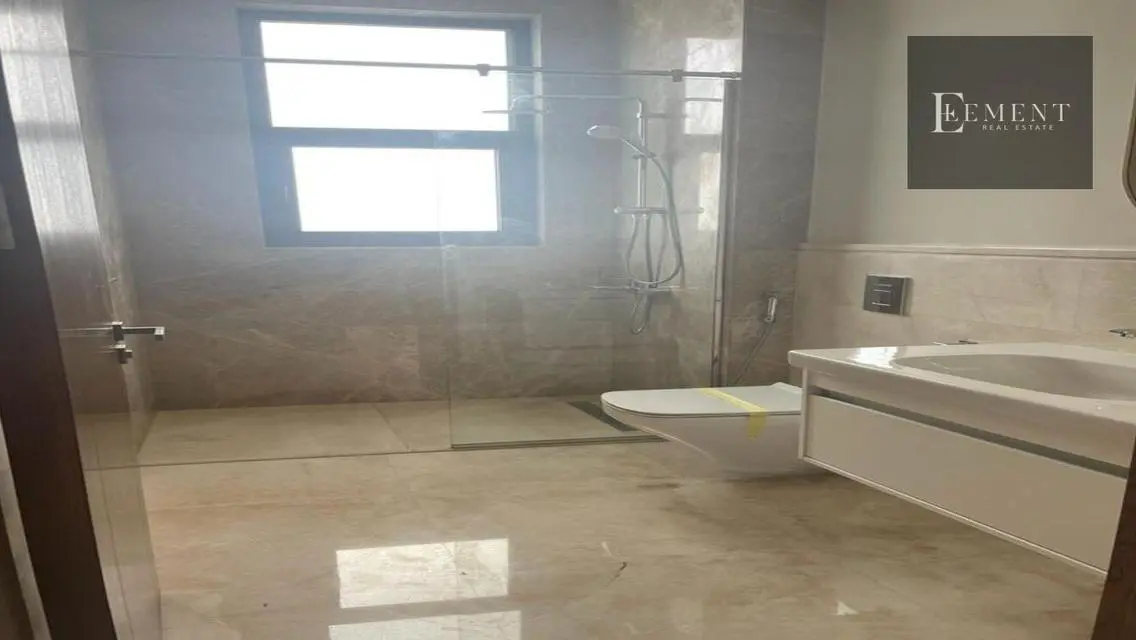 Luxury Apartment for Sale with Comprehensive Amenities