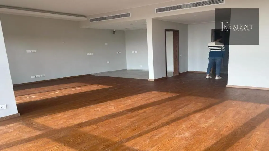 Luxury Apartment for Sale with Comprehensive Amenities