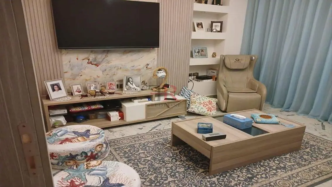 شقة فاخرة في وسط المدينة بمساحة واسعة