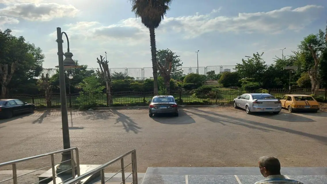 فيلا فاخرة بحمامات سباحة وحديقة خاصة