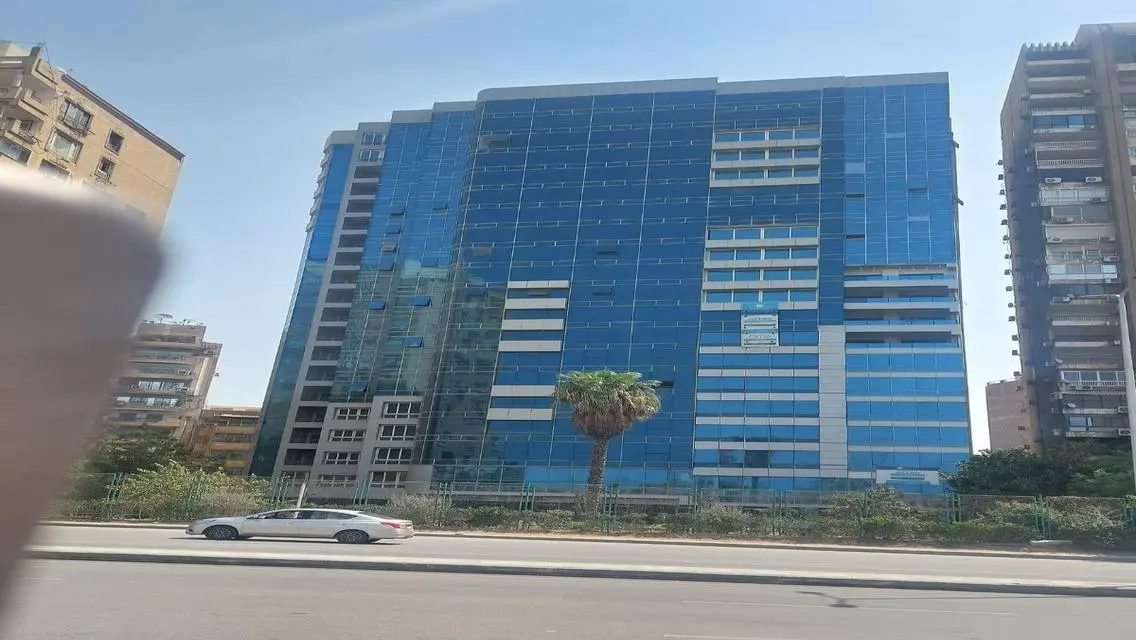 فيلا فاخرة بحمامات سباحة وحديقة خاصة