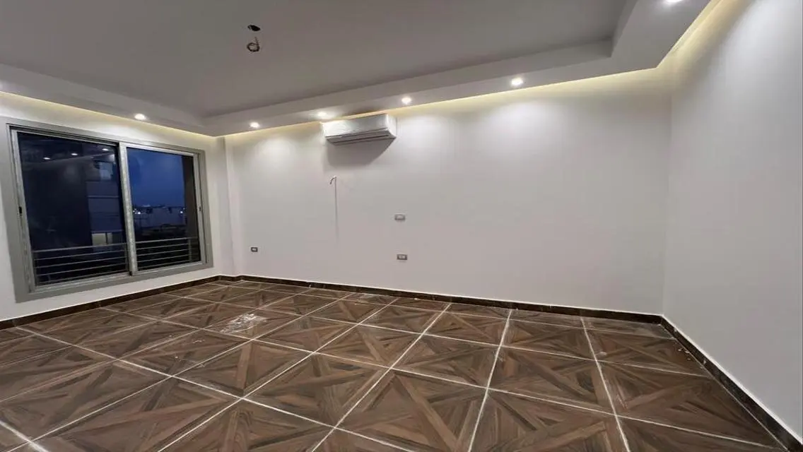 Luxury Apartment for Sale in VgK-211