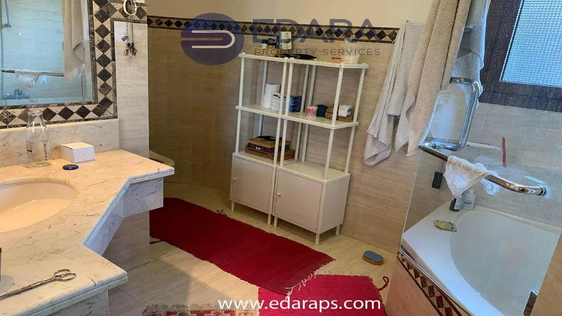 فيلا فاخرة للبيع بسعر مميز
