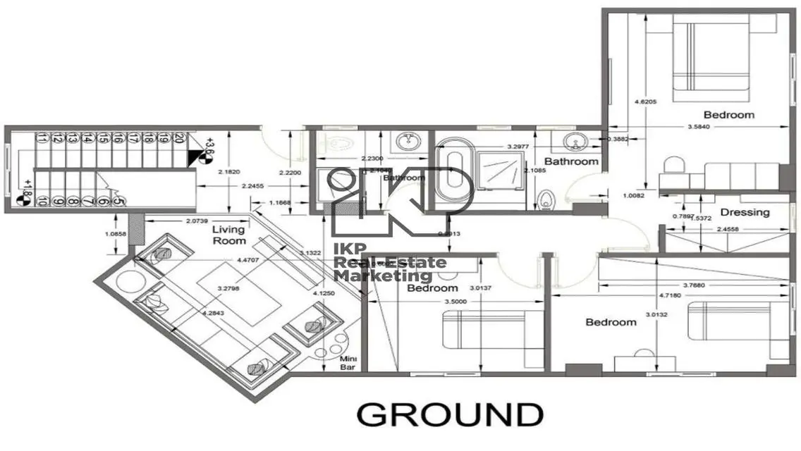 Luxury 3-Bedroom Apartment with Private Garden