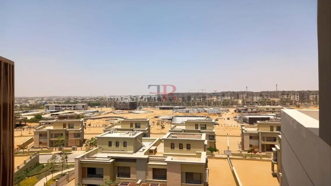 Luxury Apartment for Sale with Landmark View