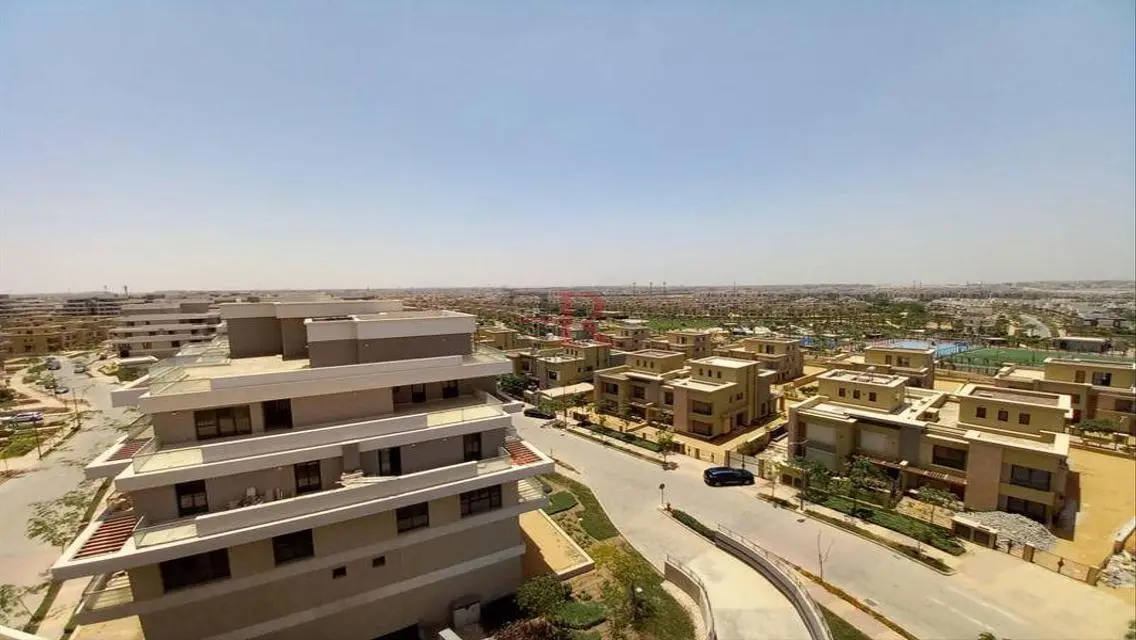 Luxury Apartment for Sale with Landmark View